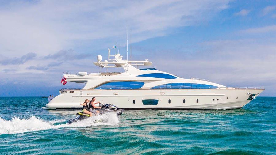 105-Azimut-Amanecer-luxury-yacht-charter-profile-(900)