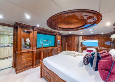 157-Christensen-Mi-Amore-luxury-yacht-charter--73