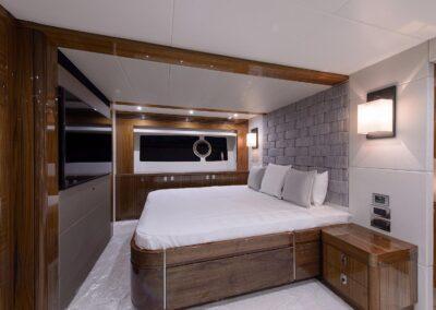 75-Sunseeker-Golden-Ours-luxury-yacht-charter-25