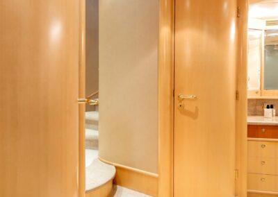 127-crescent-inspired-luxury-yacht-for-sale-CC-32.1