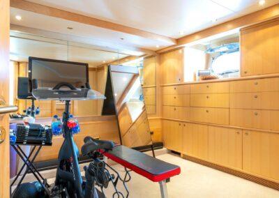 127-crescent-inspired-luxury-yacht-for-sale-CC-46