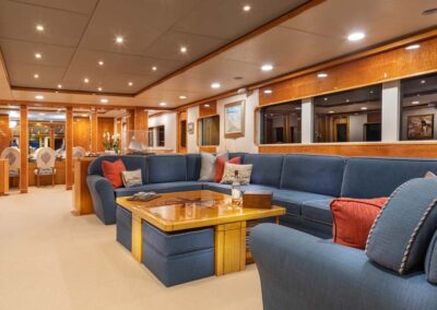 Rena-145-nqea-luxury-charter-yacht-main-saloon-5