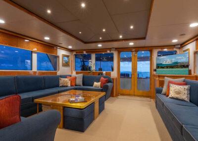 Rena-145-nqea-luxury-charter-yacht-main-saloon-(900px)