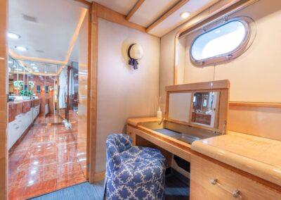 Rena-145-nqea-luxury-charter-yacht-master-stateroom-8