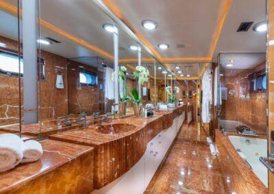 Rena-145-nqea-luxury-charter-yacht-master-stateroom-bath-1